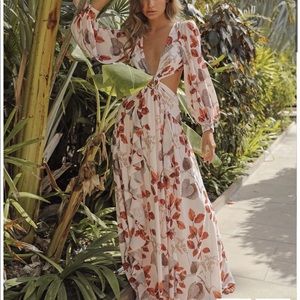 Anne-Louise Oasis Cut-Out Maxi Dress